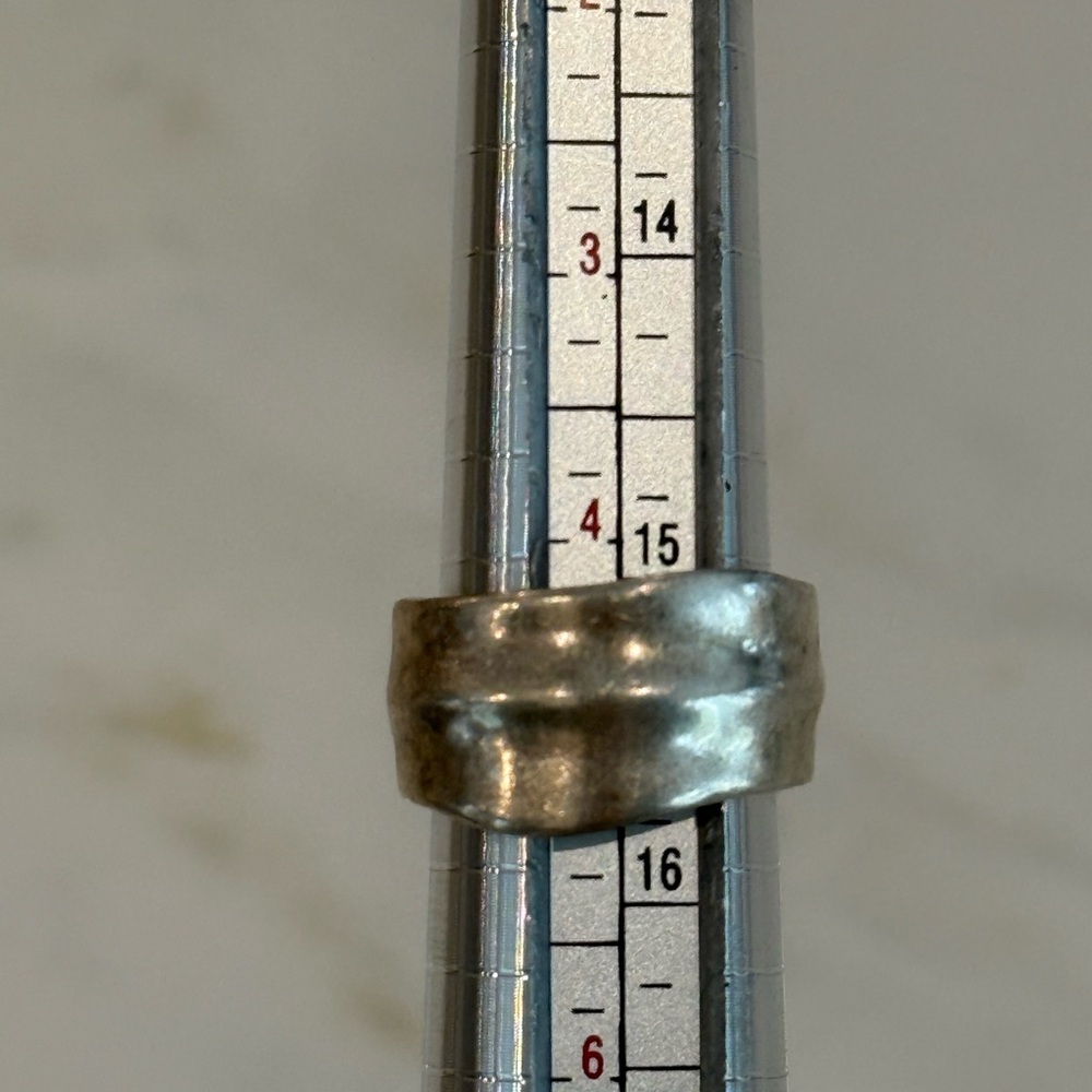 Tiffany & Co. Silver Wave Band Size 4.5/5 (see pics) - Picture 4 of 5